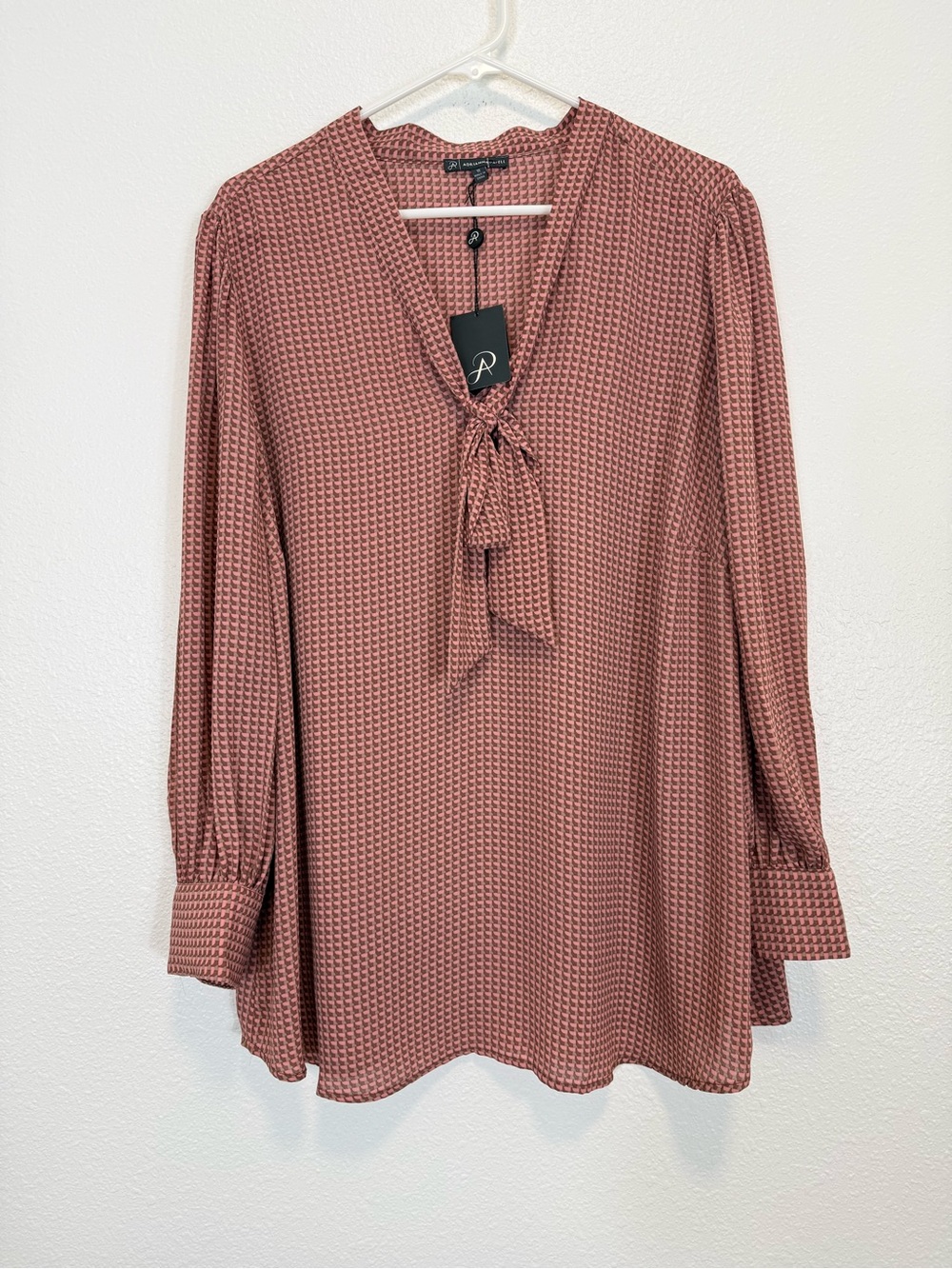 Adrianna Papell Rose Mauve Geometric Tie-Neck Blouse Dress